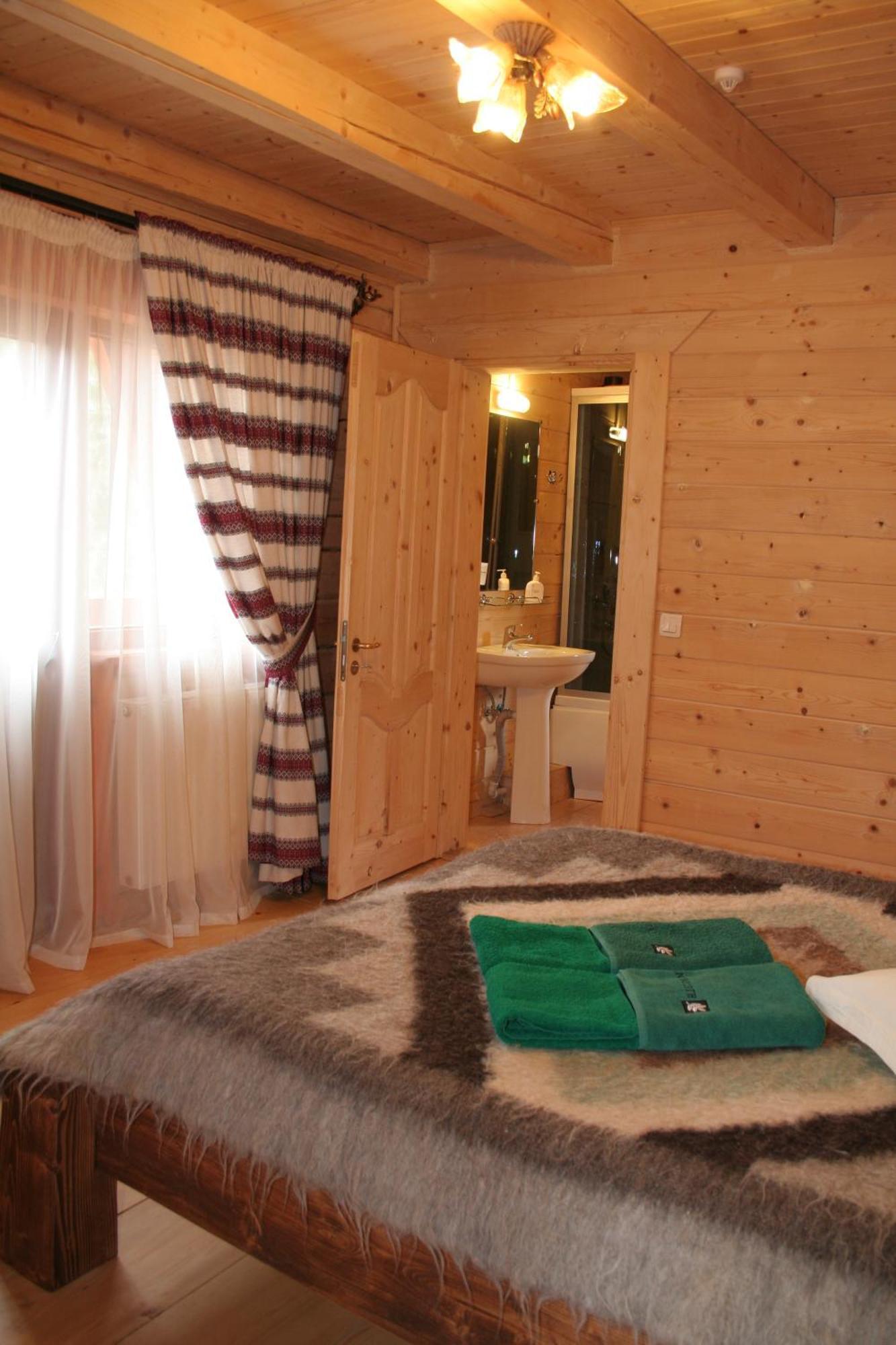 On Dovbush Path Otel Yaremche Dış mekan fotoğraf