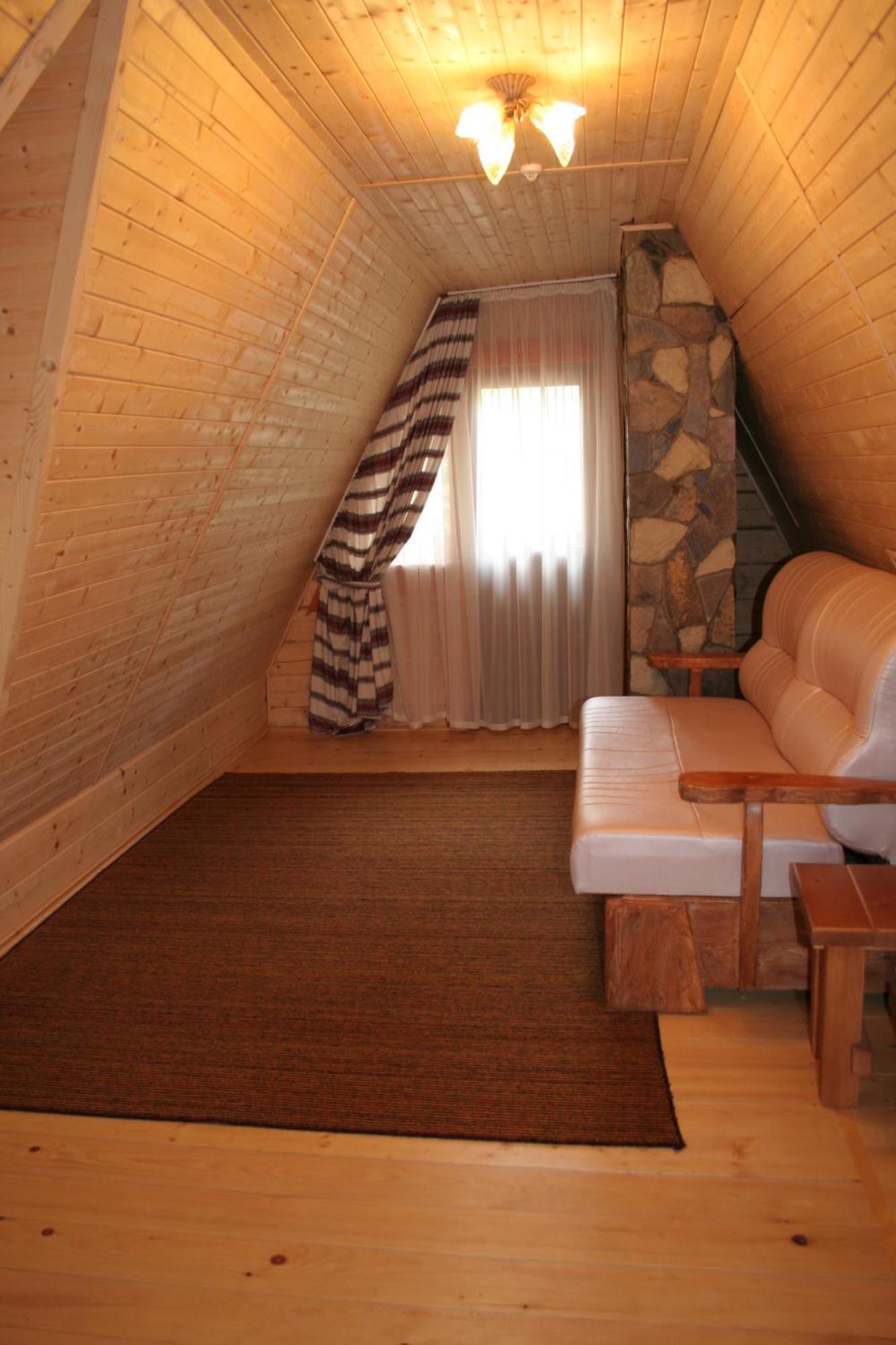 On Dovbush Path Otel Yaremche Dış mekan fotoğraf