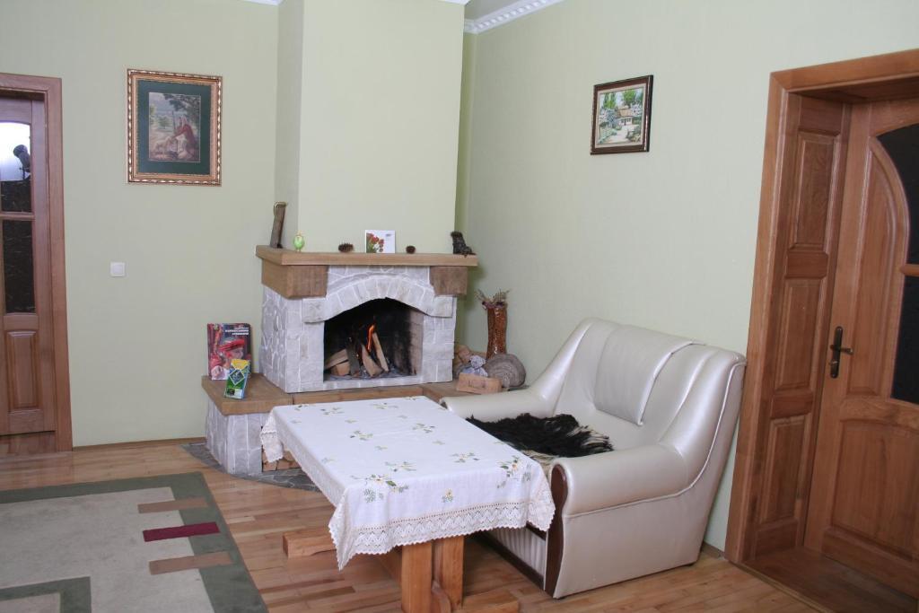 On Dovbush Path Otel Yaremche Dış mekan fotoğraf